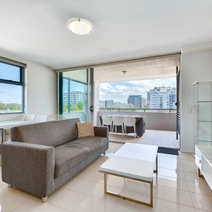 404/48 O'Keefe Street, Woolloongabba QLD 4102 - Photo 1