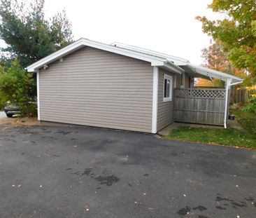 FOR RENT – 5 Tidewater Lane, Dartmouth, Nova Scotia - Photo 1