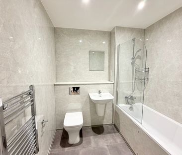 Studio Flat, Fleet Court Block E, LE1 - Photo 4