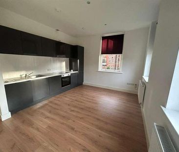 Longmoor Lane, Liverpool, L10 - Photo 2