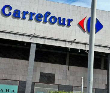 L'Hospitalet De Llobregat - Photo 2