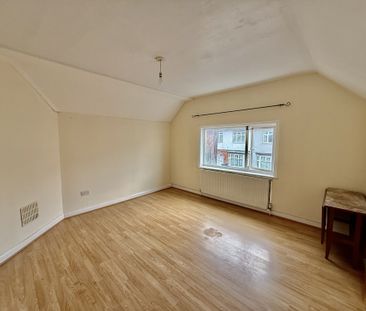 Newly redecorated 3-bed semi in Cavendish, Derby. Freshly painted w... - Photo 6