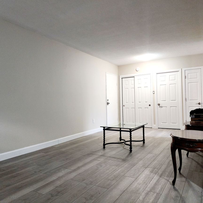 For Lease - 207 Trent Street Unit# 1, Whitby, Ontario - Photo 1