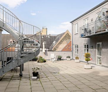 Attraktiv 3-værelses lejlighed i Aalborgs centrum - Photo 1