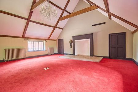 11 bedroom character property to rent - Photo 3