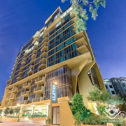Luxury Living in LUME with Furnitures & Home Appliances - Photo 1