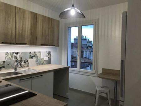 Location Appartement 2 pièces 52m² VALENCE 26000 - Photo 3