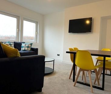 1 bedroom in a flat share to rent - Photo 4
