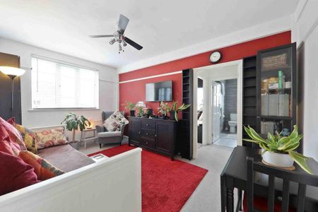 2 bedroom flat to rent - Photo 5