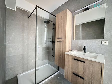 Penthouse met één slaapkamer in Anderlecht - Photo 2