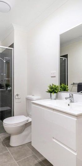 Modern Unit - Photo 1