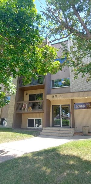 Beautiful 1 Bedroom Unit in Parkvale! - Photo 1