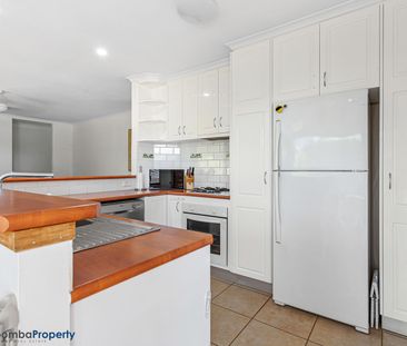 Recently Renovated 3 Bedroom Family Home! - Photo 5