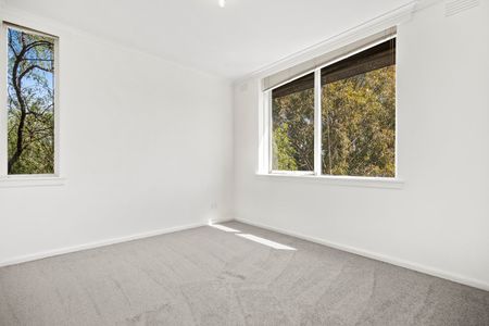 12/10A Mason Street, Hawthorn VIC 3122 - Photo 3