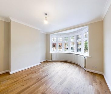 3 bedroom house to rent - Photo 3