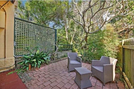 19 Bowes, Edgecliff NSW 2027 - Terrace For Rent | Domain - Photo 2
