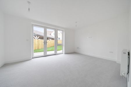 3 bedroom detached house to rent - Photo 2