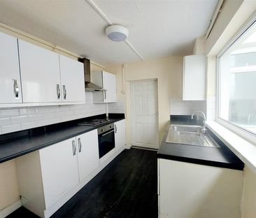 Victoria Road, Waunarlwydd, Swansea SA5 4TB - Photo 4