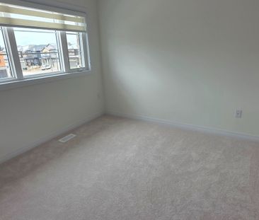 For Lease - 2 Greig St Street Unit# Upper, Brantford, Ontario - Photo 6