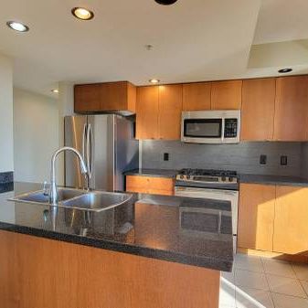 2 Bed 2 Bath with AMAZING UNOBSTRUCTED VIEWS! - Photo 4