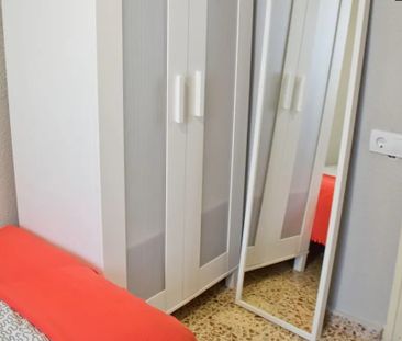 Carrer del Doctor Vicente Pallarés, Valencia, Valencian Community 4... - Photo 2