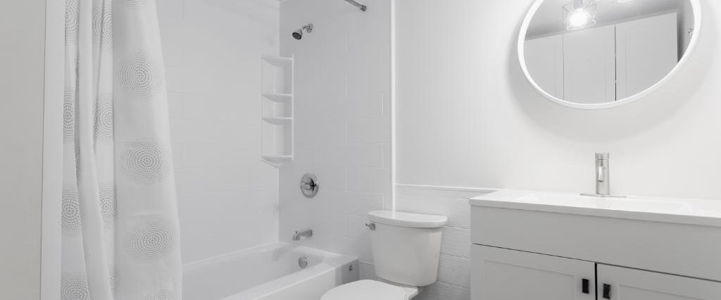 🔥 GRAND 5 ½ – Disponible dès maintenant ! 🔥 - Photo 1
