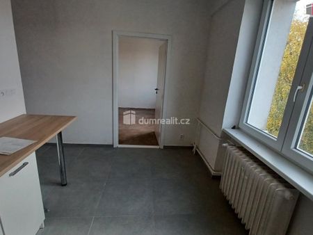 Pronájem bytu 2+1 55 m2 - Fotografie 2