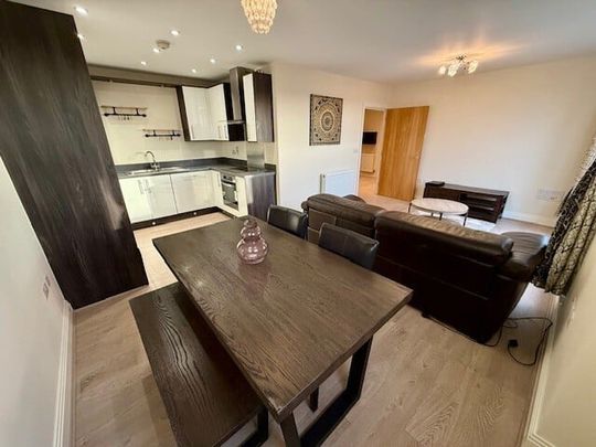 Heron Way, Maidenhead - Photo 1