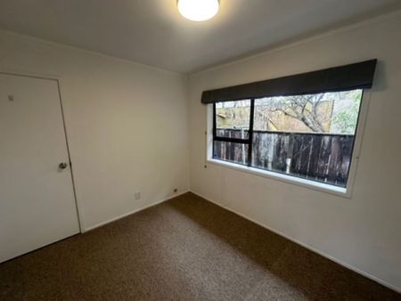 2 Bedrooms Plus Study - Photo 5