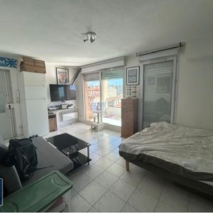 Location Appartement 1 pièce 31m² MARSEILLE 5ème - Photo 2