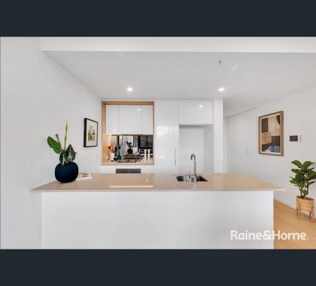 102/118 Cairnlea Drive, Cairnlea, Vic 3023 - Photo 1
