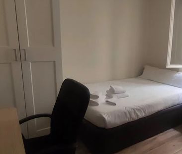 Calle del Alcalde Sáinz de Baranda, Madrid, Community of Madrid 28009 - Photo 6