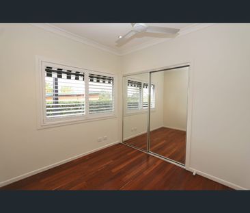 89B Turpin Road, Labrador, Qld 4215 - Photo 3