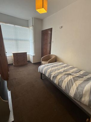 5 bedroom house share to rent - Photo 1