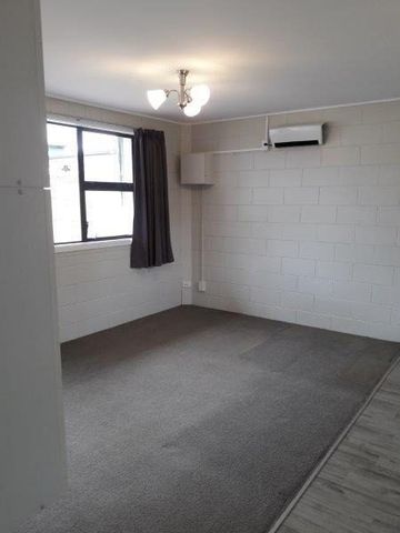 OCEANBEACH ROAD, MT MAUNGANUI (Unit B) - Photo 2