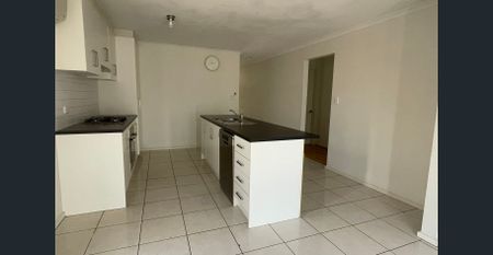 Comfortable Living in a Convenient Location - Photo 5