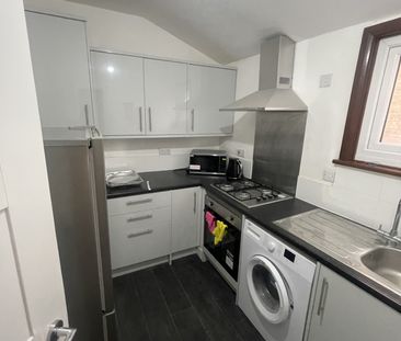 1beds Room Only - Photo 2