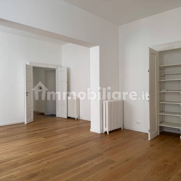 Quadrilocale via Felice Venezian 1, Città Vecchia, Trieste - Photo 1