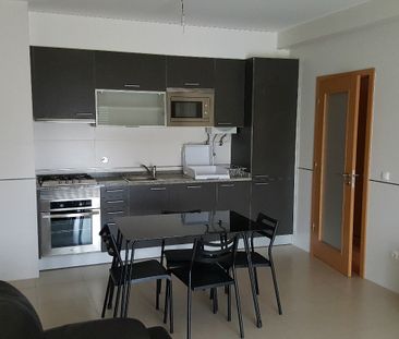 Apartment T0 +1 in Glicínias, Aveiro - Photo 5