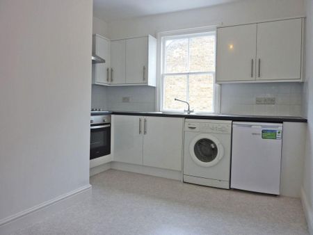 1 bedroom flat to rent - Photo 4
