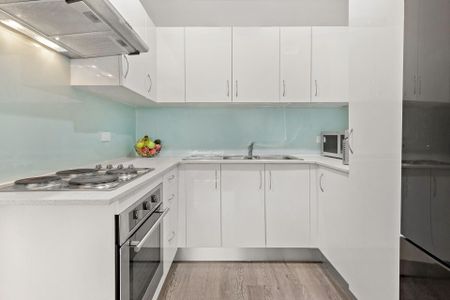 Renovated unit across from the beach - Photo 5