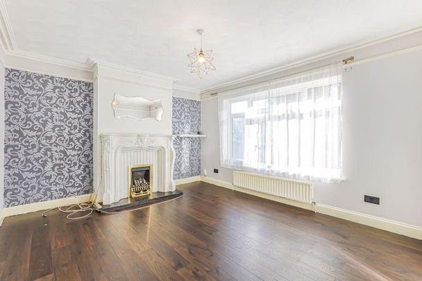 3 bedroom bungalow to rent - Photo 1