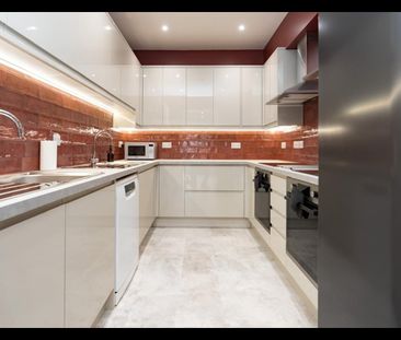 Room in a Shared House, Malmesbury Road, SO15 - Photo 2