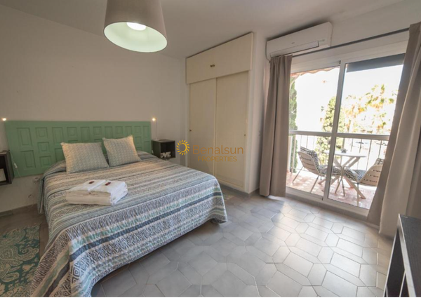 For rent MID SEASON 01/11/2024 - 31/03/2025 Beautiful studio apartment in Benalmadena Costa