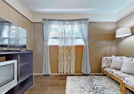 For Lease - 1 Applefield Drive Unit# Main, Toronto, Ontario - Photo 4