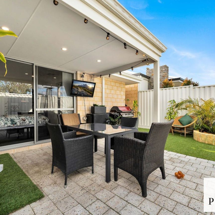 Sleek. Stylish. Sophisticated — Discover 5 Sideslip Street! - Photo 1