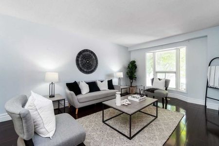 For Lease - 234 Mullen Drive, Vaughan, Ontario - Photo 3