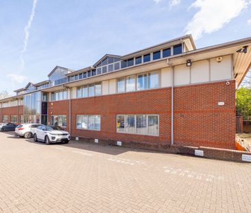 Cleeve Road, Leatherhead, KT22 - Photo 4