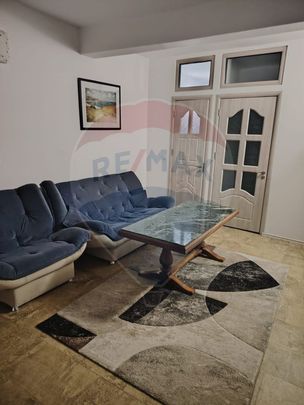 Apartament cu 1 camere de închiriat în zona Ultracentral - Fotografie 1