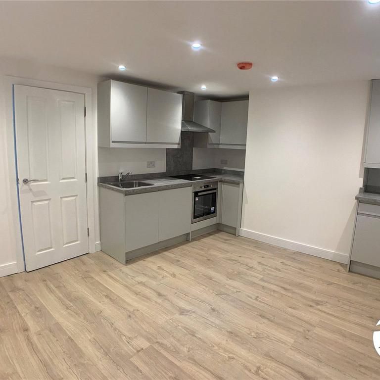 1 bedroom flat to rent - Photo 1